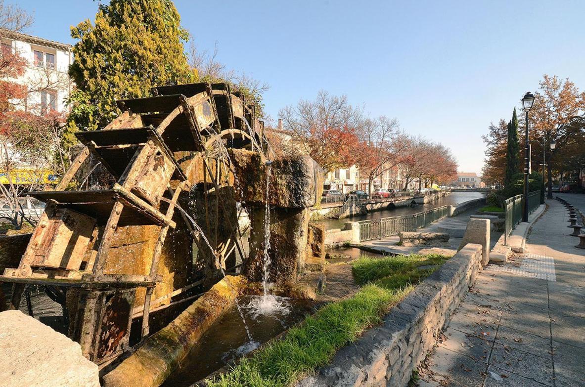 Apartmán Un Petit Nid Au Bord De La Sorgue LʼIsle-sur-la-Sorgue Exteriér fotografie