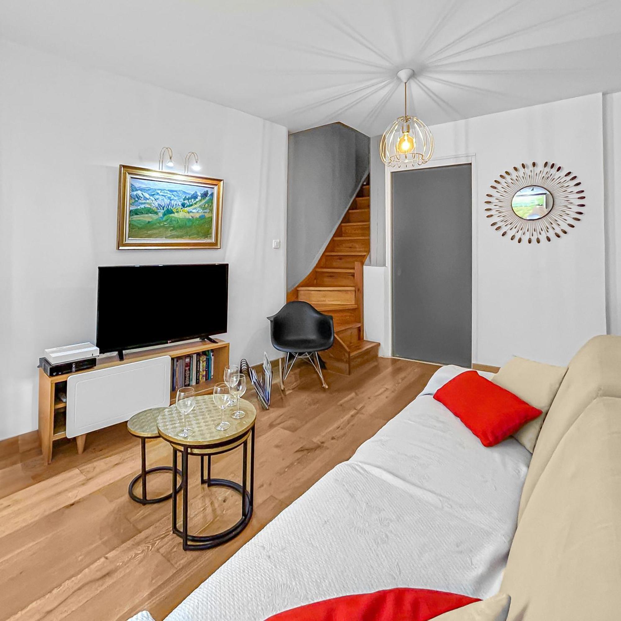 Apartmán Un Petit Nid Au Bord De La Sorgue LʼIsle-sur-la-Sorgue Exteriér fotografie